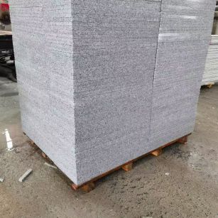 资阳 芝麻白火烧面1.8厚300*600地铺石，尺寸标准，厚薄均匀