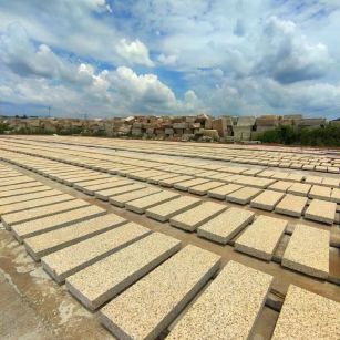 资阳 黄金麻花岗岩荔枝面地铺石防护中