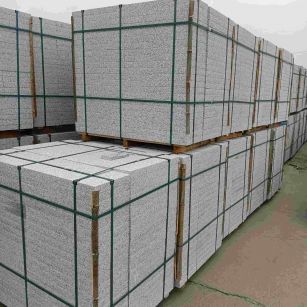 资阳 白麻花岗岩石材荔枝面地铺石（300*600*50）