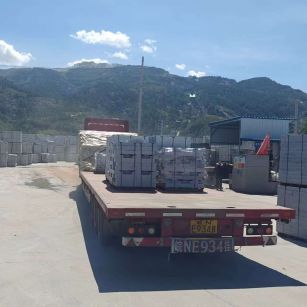 资阳 芝麻白仿形路沿石，直形路沿石