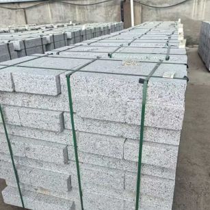 资阳 白麻花岗岩路沿石，弧形路沿石，道牙石，马路牙子，界石，路缘石，平沿石，直岩石，平缘石等