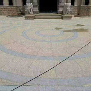 资阳 黄金麻芝麻灰花岗岩石材地铺拼接效果