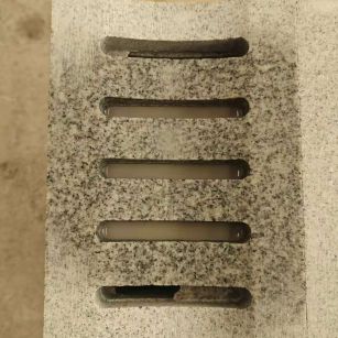 资阳 芝麻白拉丝面花岗岩U型开槽排水槽