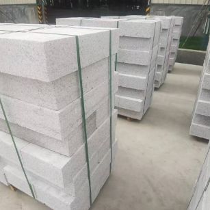 资阳 白麻花岗岩路沿石，立缘石，平缘石，路牙石，道牙石，马路牙子等