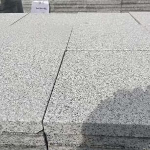 资阳 白麻花岗岩石材推荐 荔枝面地铺石