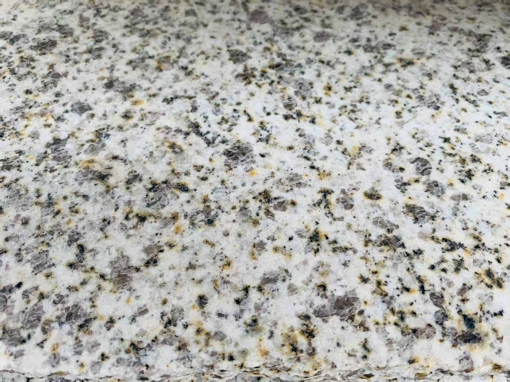 资阳 黄金麻花岗岩石材浅黄光面