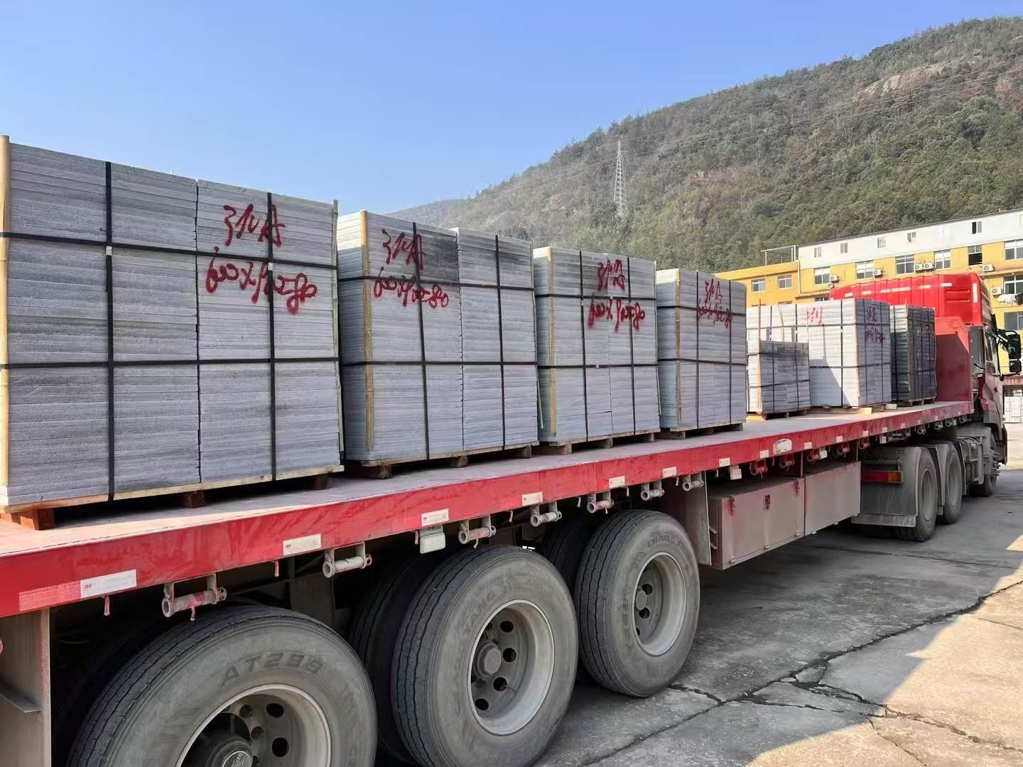 资阳 芝麻灰地铺石出货日常