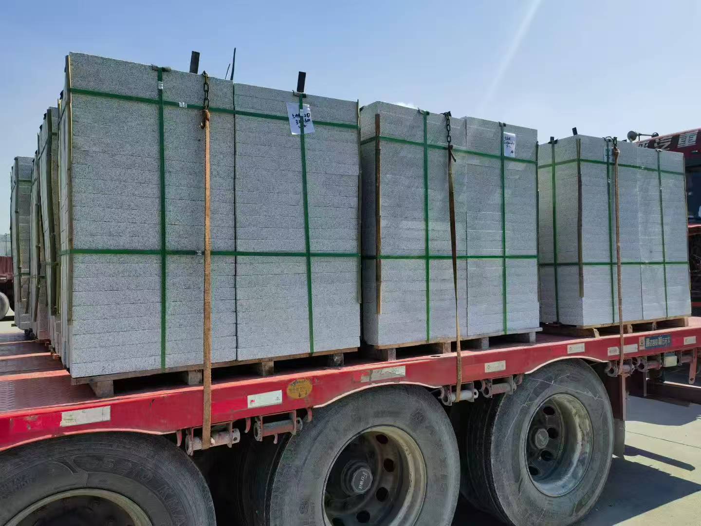 资阳芝麻白花岗岩出货日常地铺石