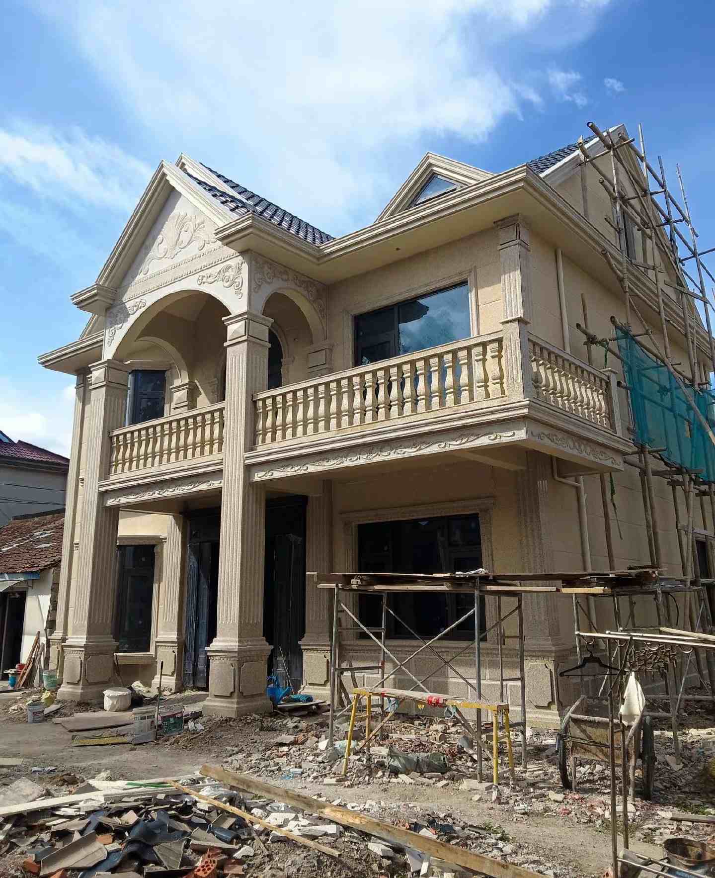 资阳 黄金麻花岗岩石材私人别墅雕花门楼柱阳台栏杆