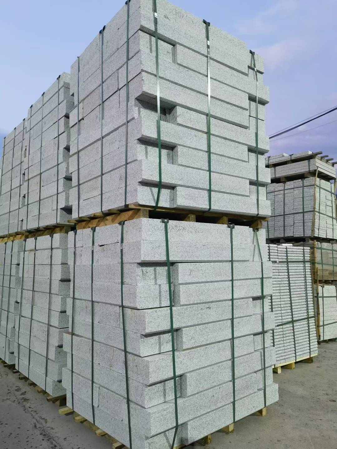 资阳 芝麻白花岗岩路沿石，路缘石，路肩石，道牙，立缘石，马路牙子，街沿石，侧石等