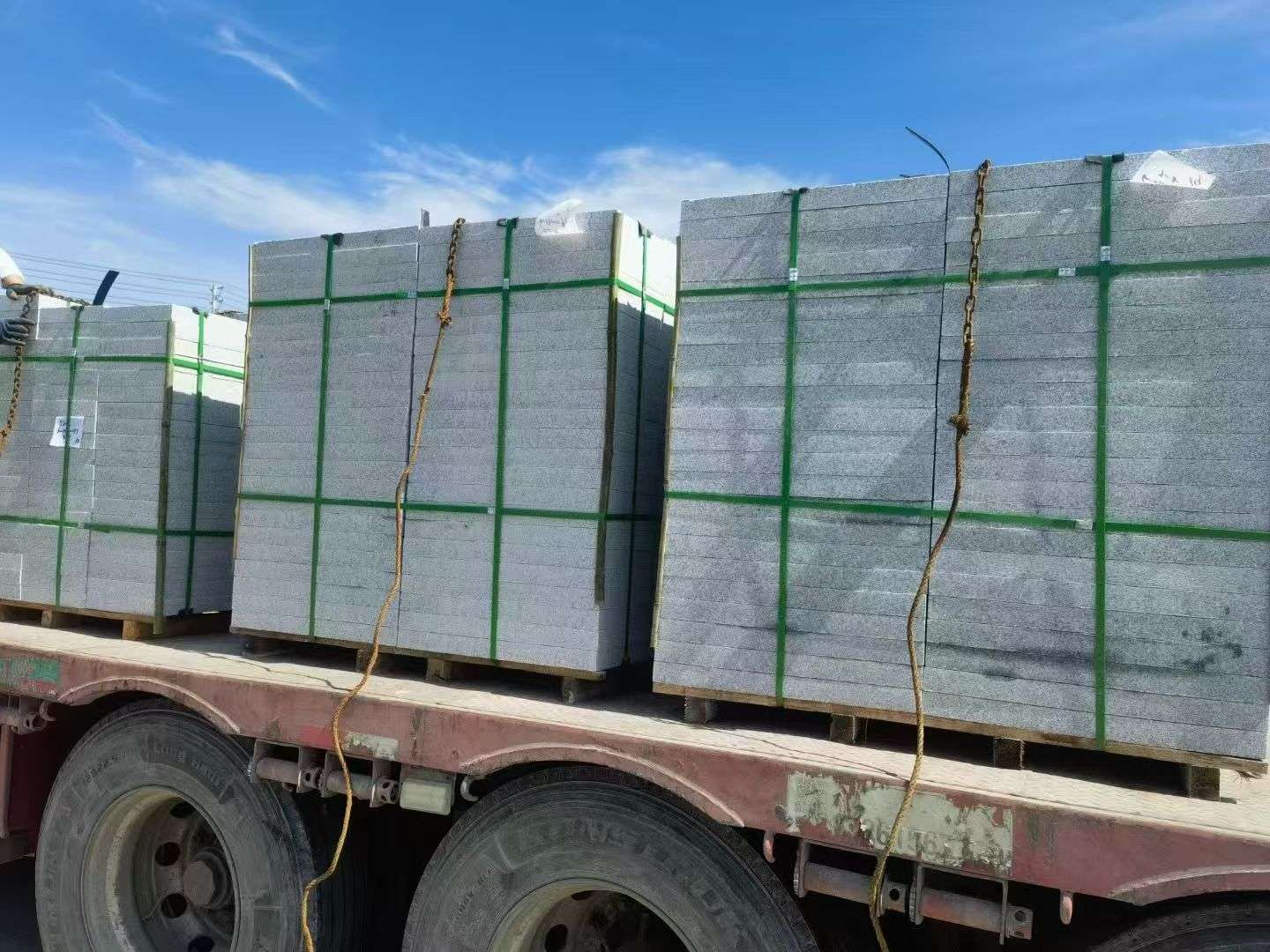 资阳 芝麻白花岗岩地铺石装车日常