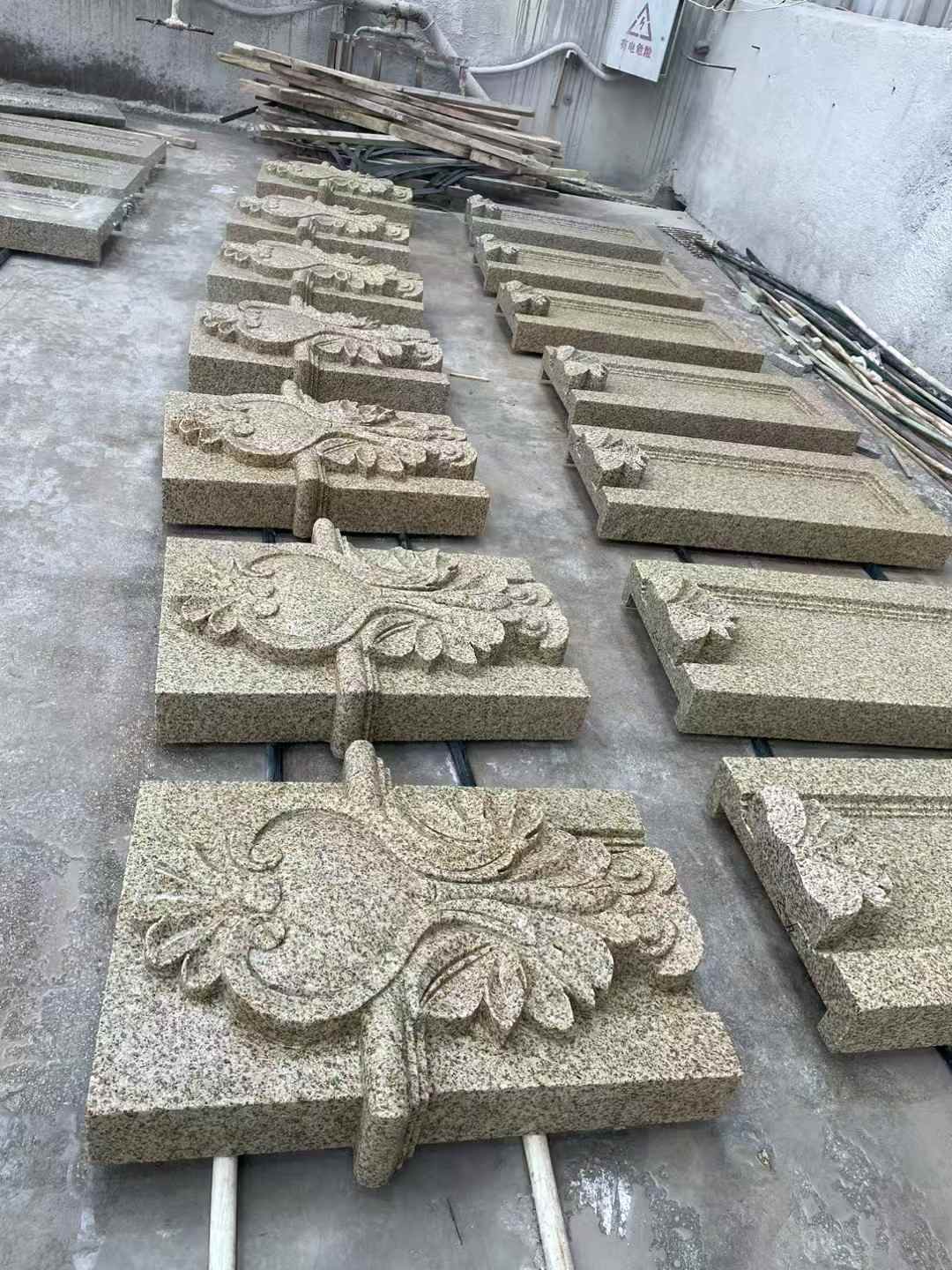 资阳 黄金麻花岗岩别墅外墙雕刻板