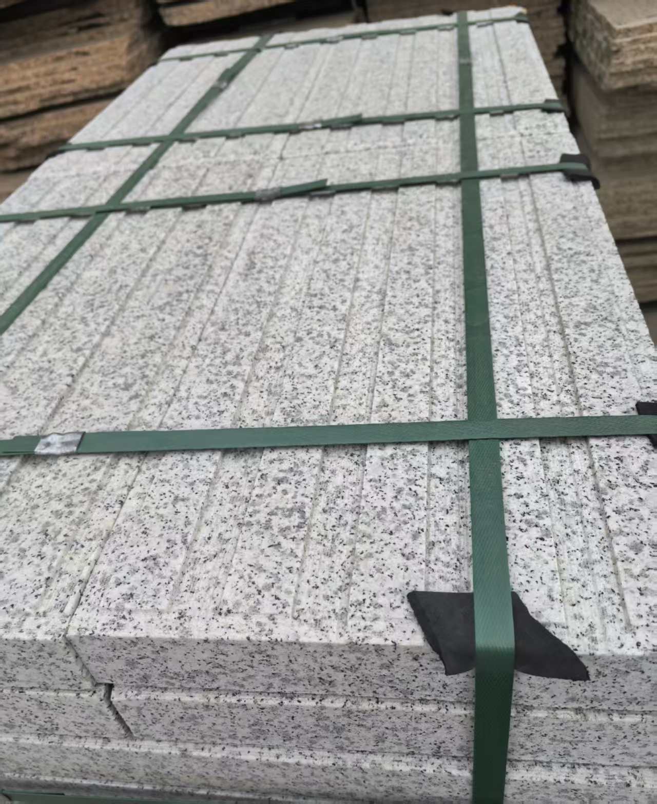 资阳 白麻花岗岩直行盲道石，盲条，地铺石