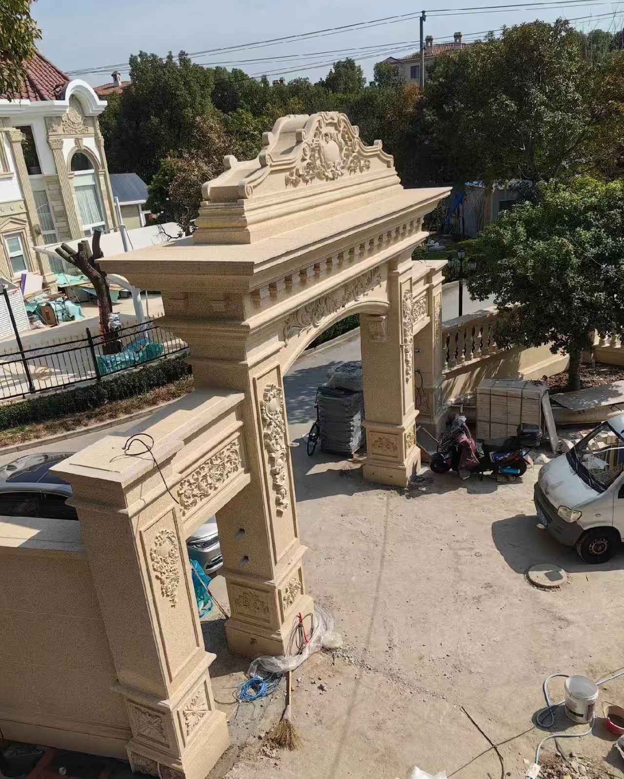 资阳 黄金麻荔枝面花岗岩别墅门楼