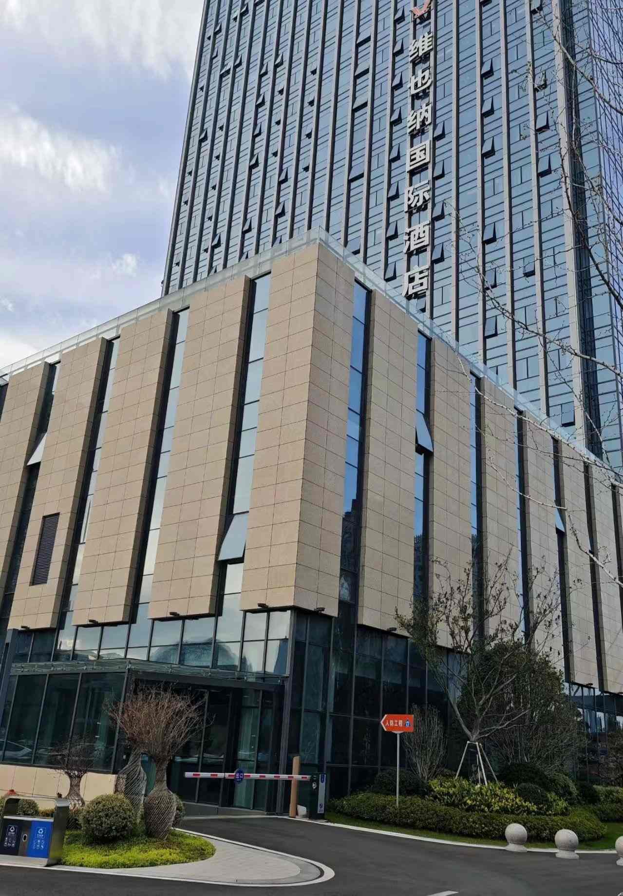 资阳 黄金麻花岗岩外墙干挂