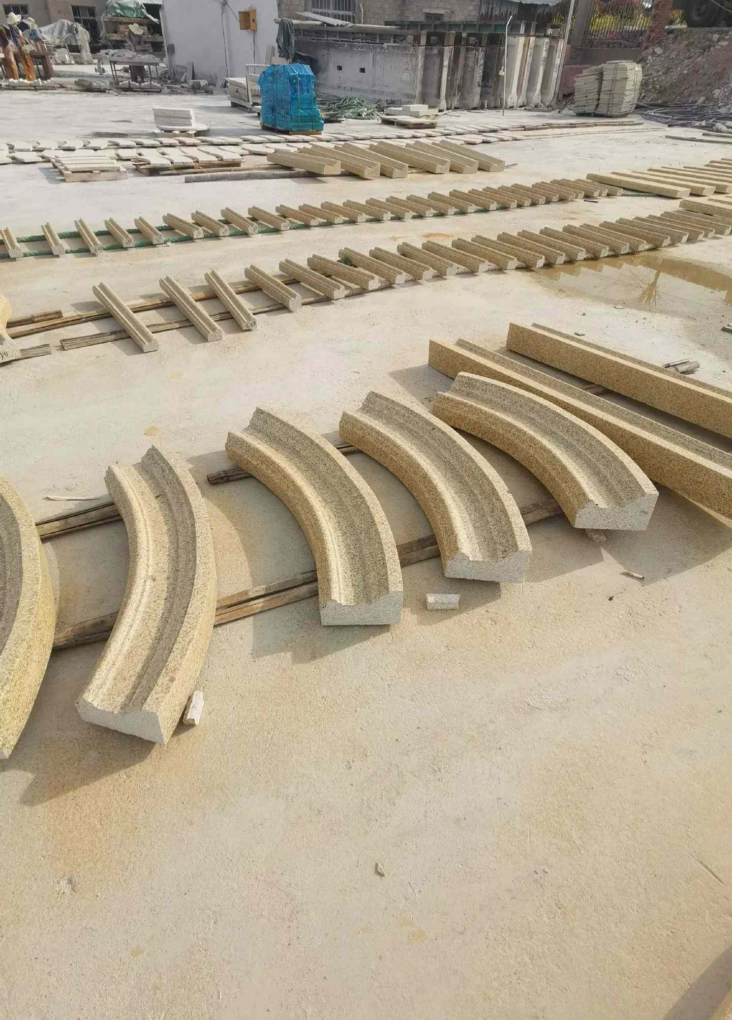 资阳 黄金麻花岗岩别墅线条