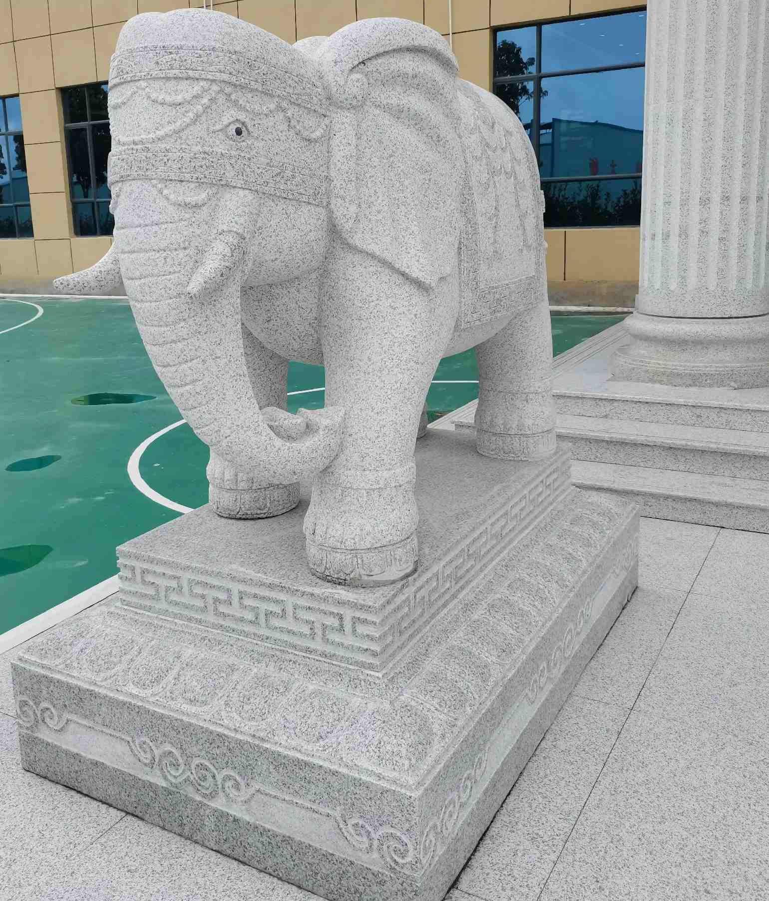 资阳 白麻花岗岩动物异形石雕-大象